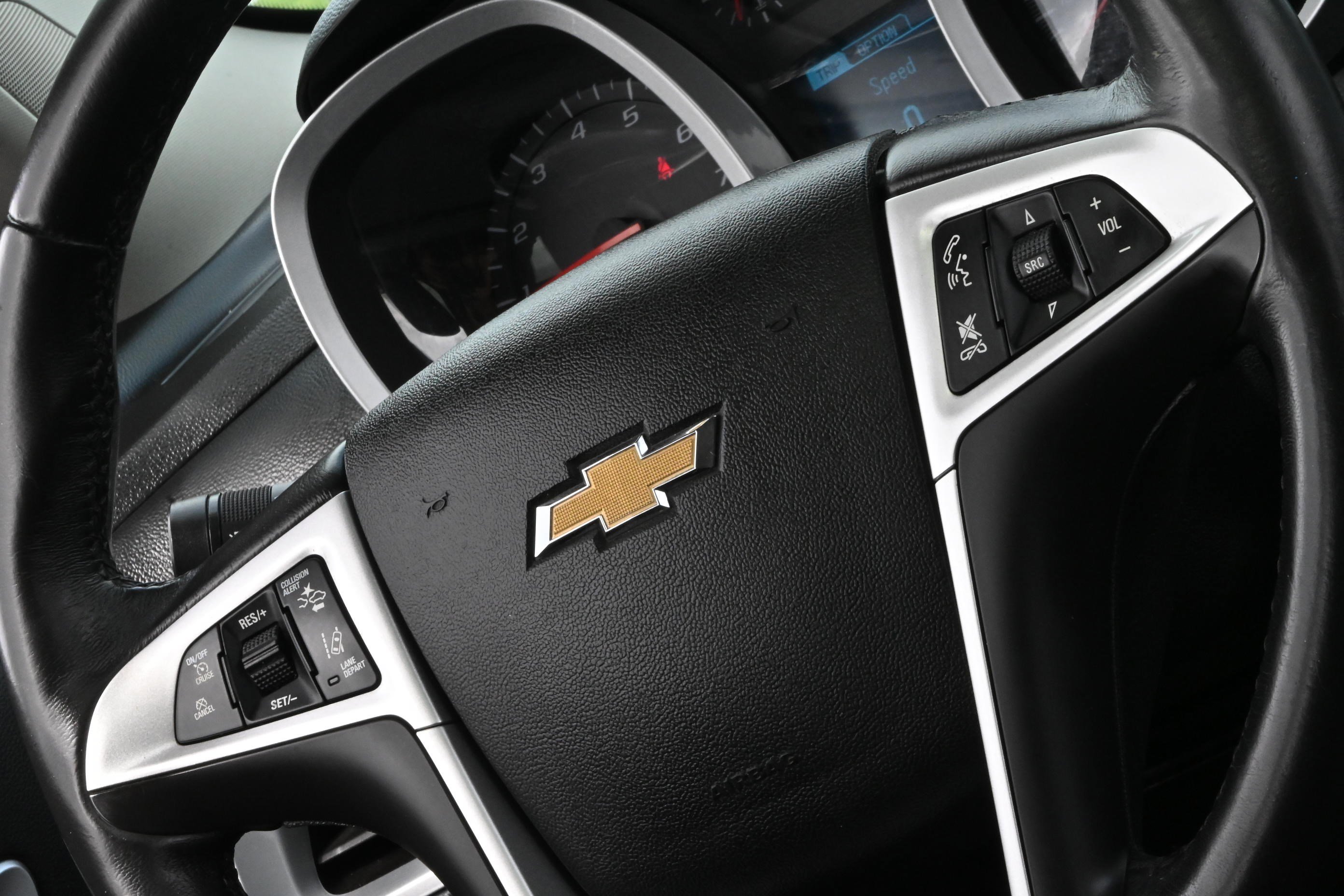 Used 2017 Chevrolet Equinox Premier w/ Enhanced Convenience Package FWD image 23