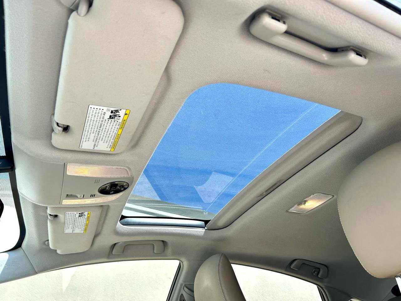 Used 2012 Toyota Prius Four w/ Deluxe Solar Roof Pkg FWD image 20