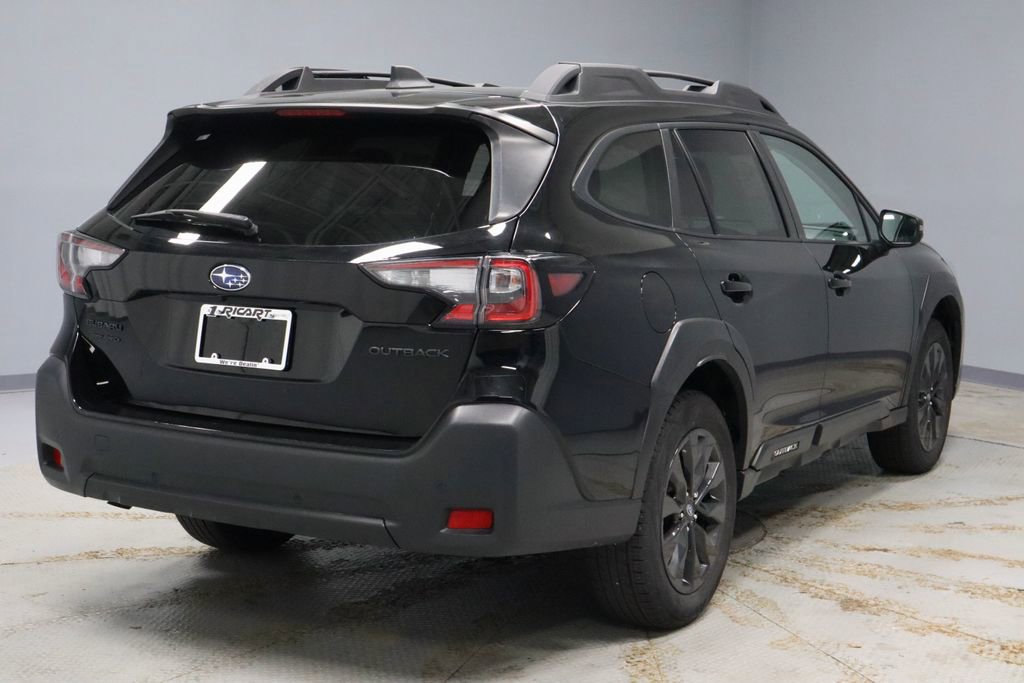 Used 2025 Subaru Outback Onyx Edition AWD/4WD image 11