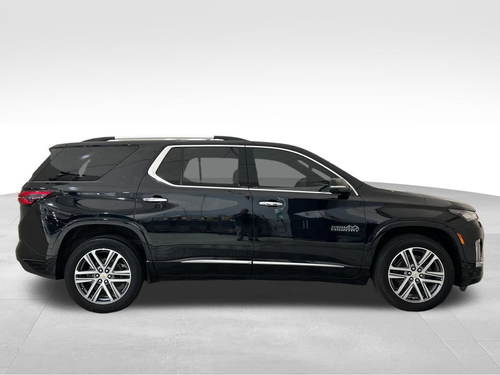 Used 2023 Chevrolet Traverse High Country FWD image 7