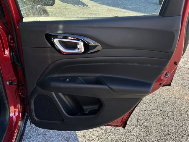 New 2026 Jeep Compass Latitude image 18