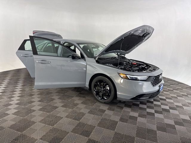 Certified 2025 Honda Accord SE image 16