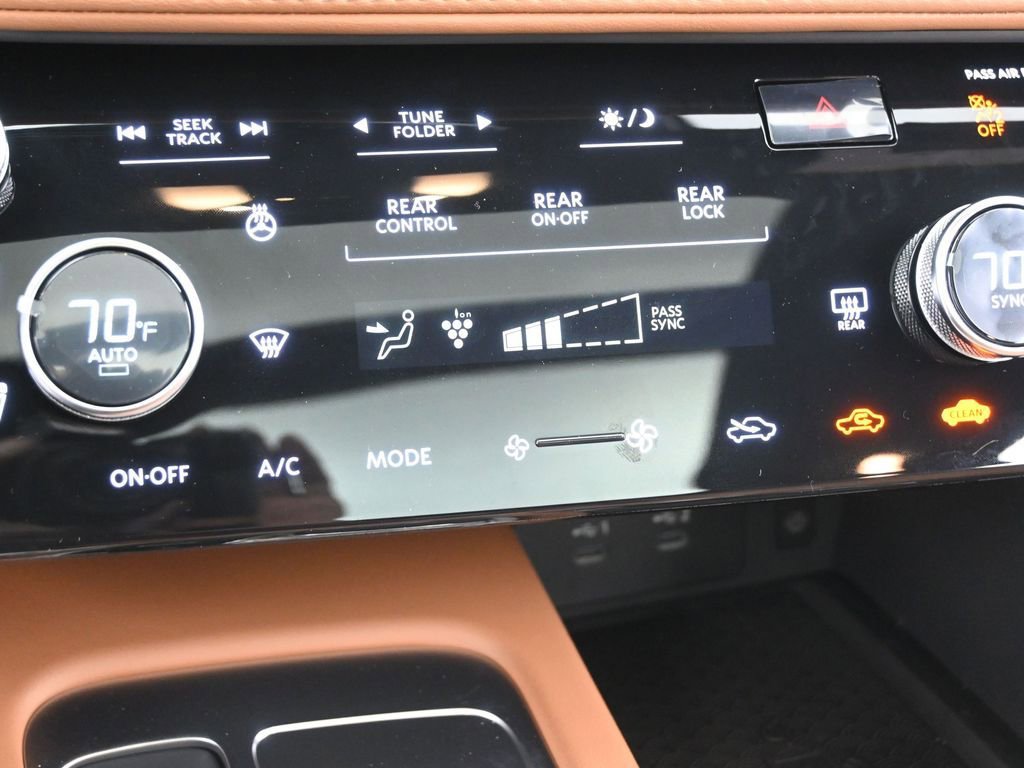 New 2026 INFINITI QX60 Autograph w/ Dark Cargo Package image 12