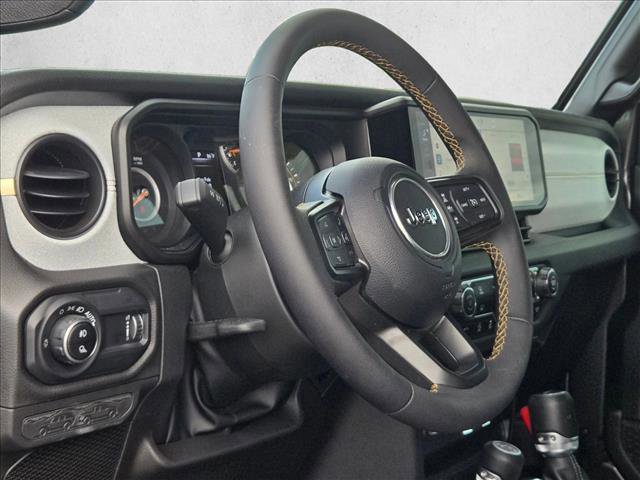 Used 2024 Jeep Gladiator Sport image 10
