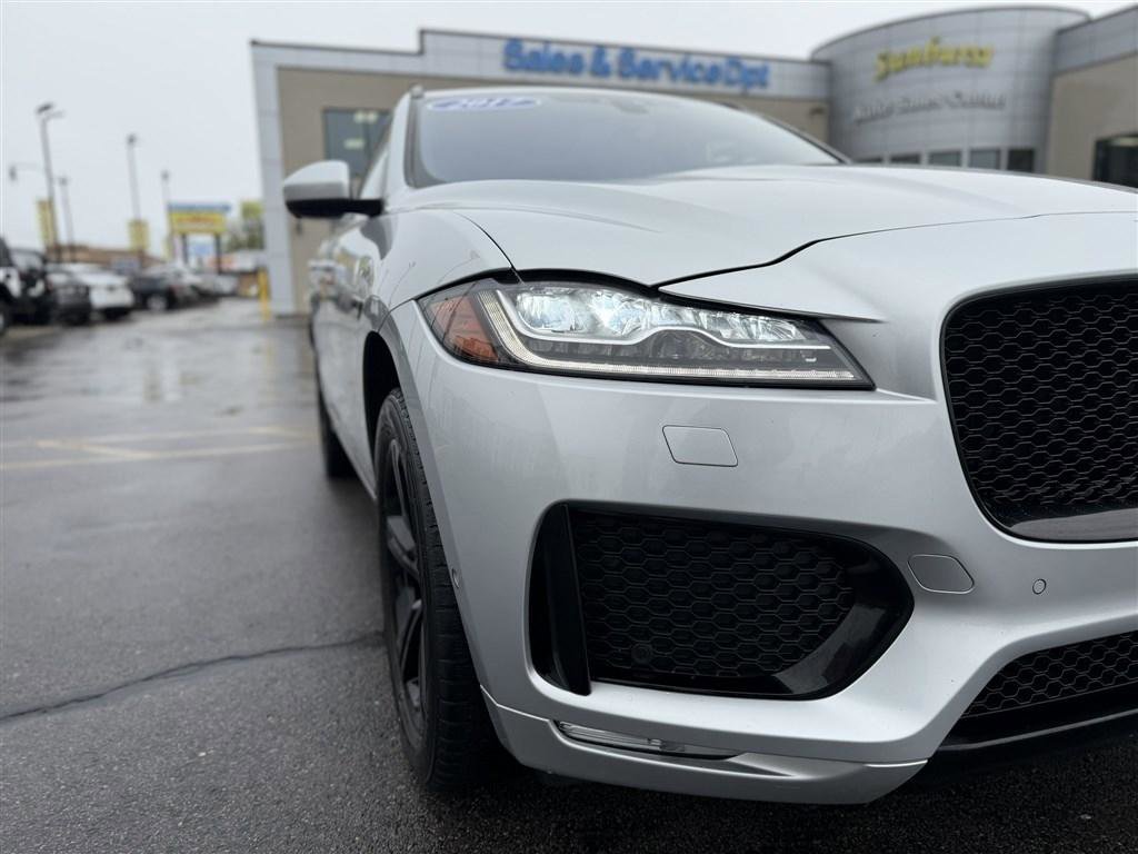 Used 2017 Jaguar F-PACE S AWD/4WD image 9