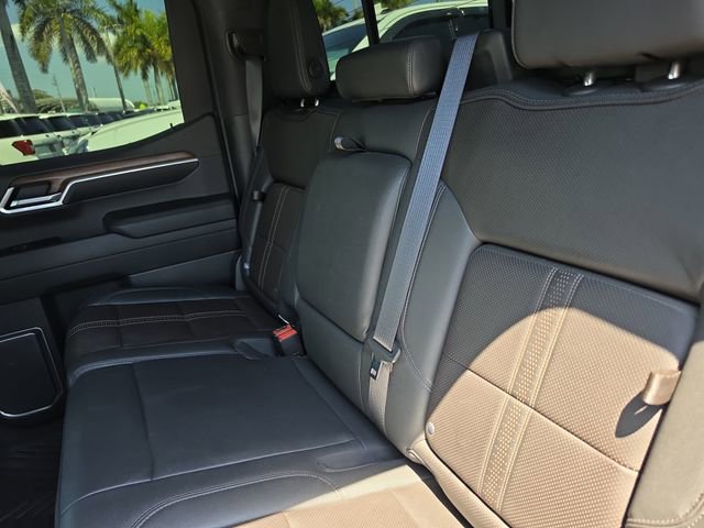 Used 2022 Chevrolet Silverado 1500 High Country image 13