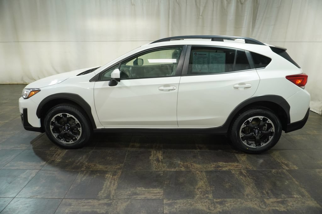 Used 2021 Subaru Crosstrek 2.0i Premium w/ Moonroof Package AWD/4WD image 7