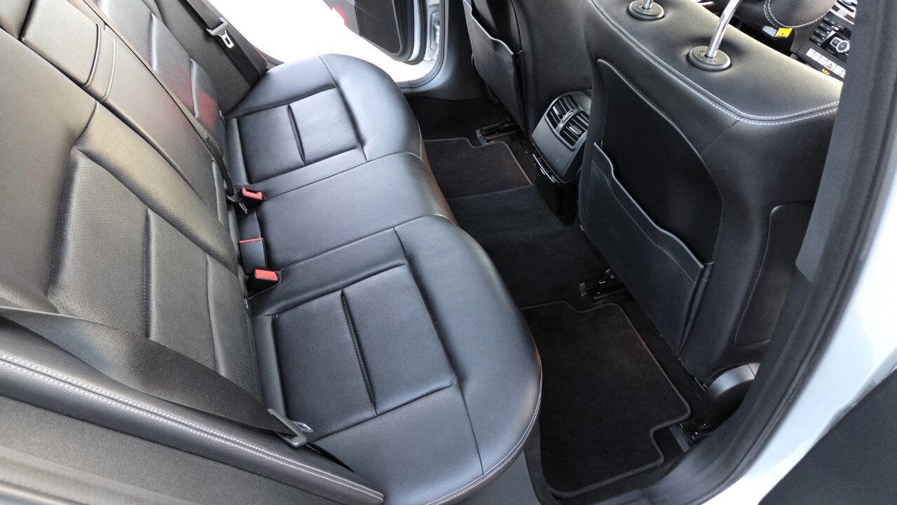 Used 2014 Mercedes-Benz E 350 4MATIC Sedan image 38