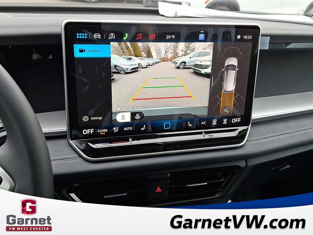 New 2026 Volkswagen Tiguan SE image 8