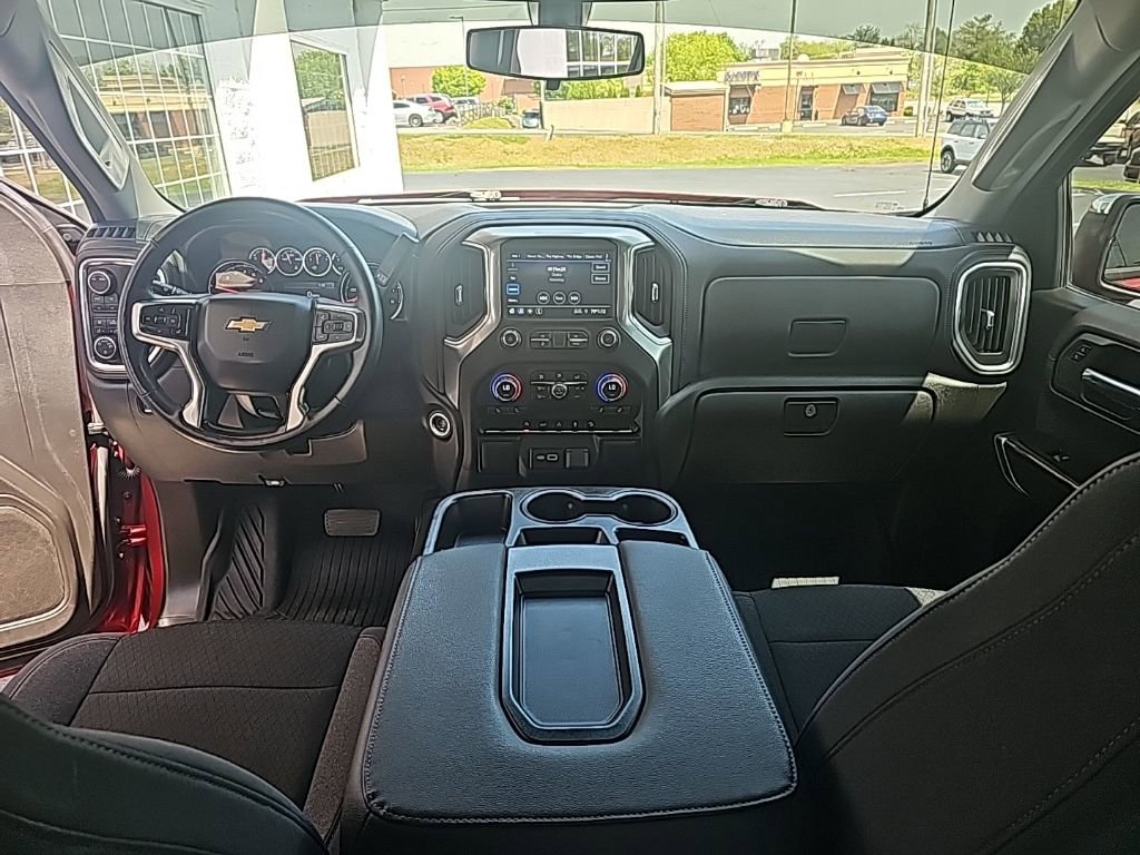 Used 2022 Chevrolet Silverado 1500 LT image 12