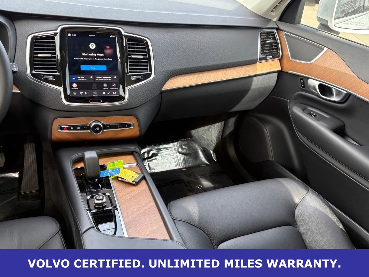 Certified 2024 Volvo XC90 B5 Plus w/ Protection Package Premier image 15
