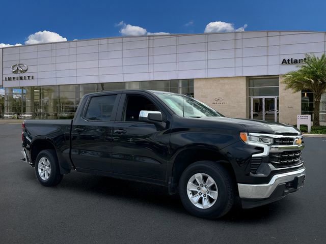 Used 2025 Chevrolet Silverado 1500 LT image 2