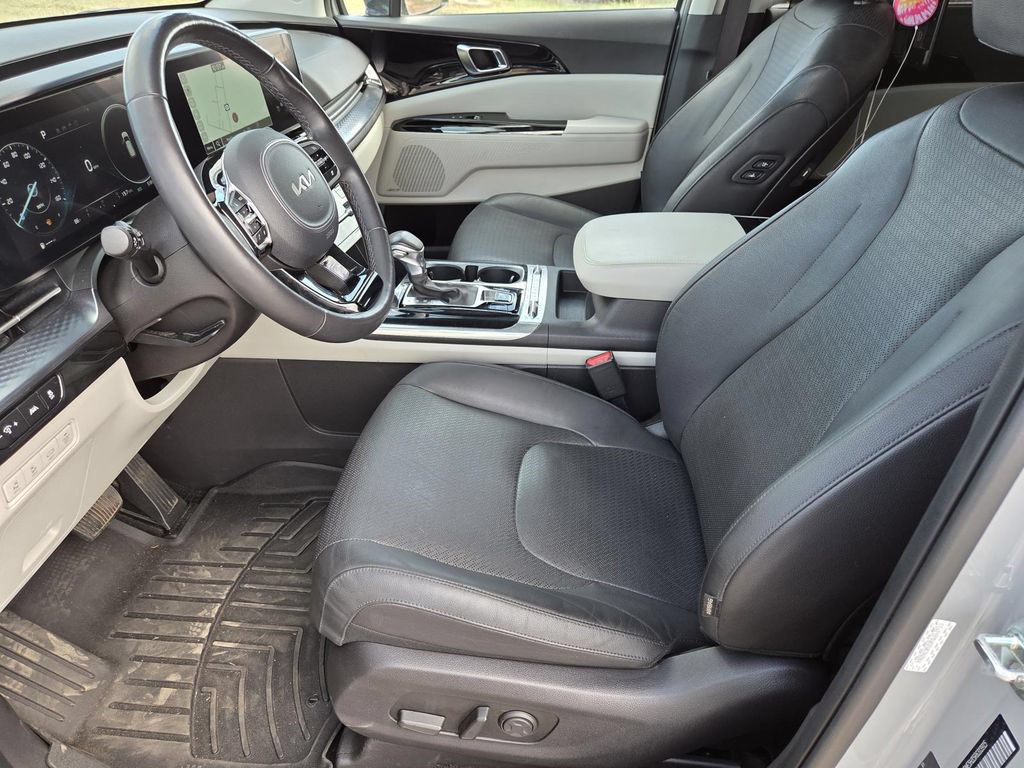 Used 2024 Kia Carnival SX Prestige FWD image 23