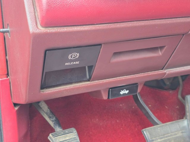 Used 1990 Chevrolet Silverado 1500 2WD Regular Cab image 15