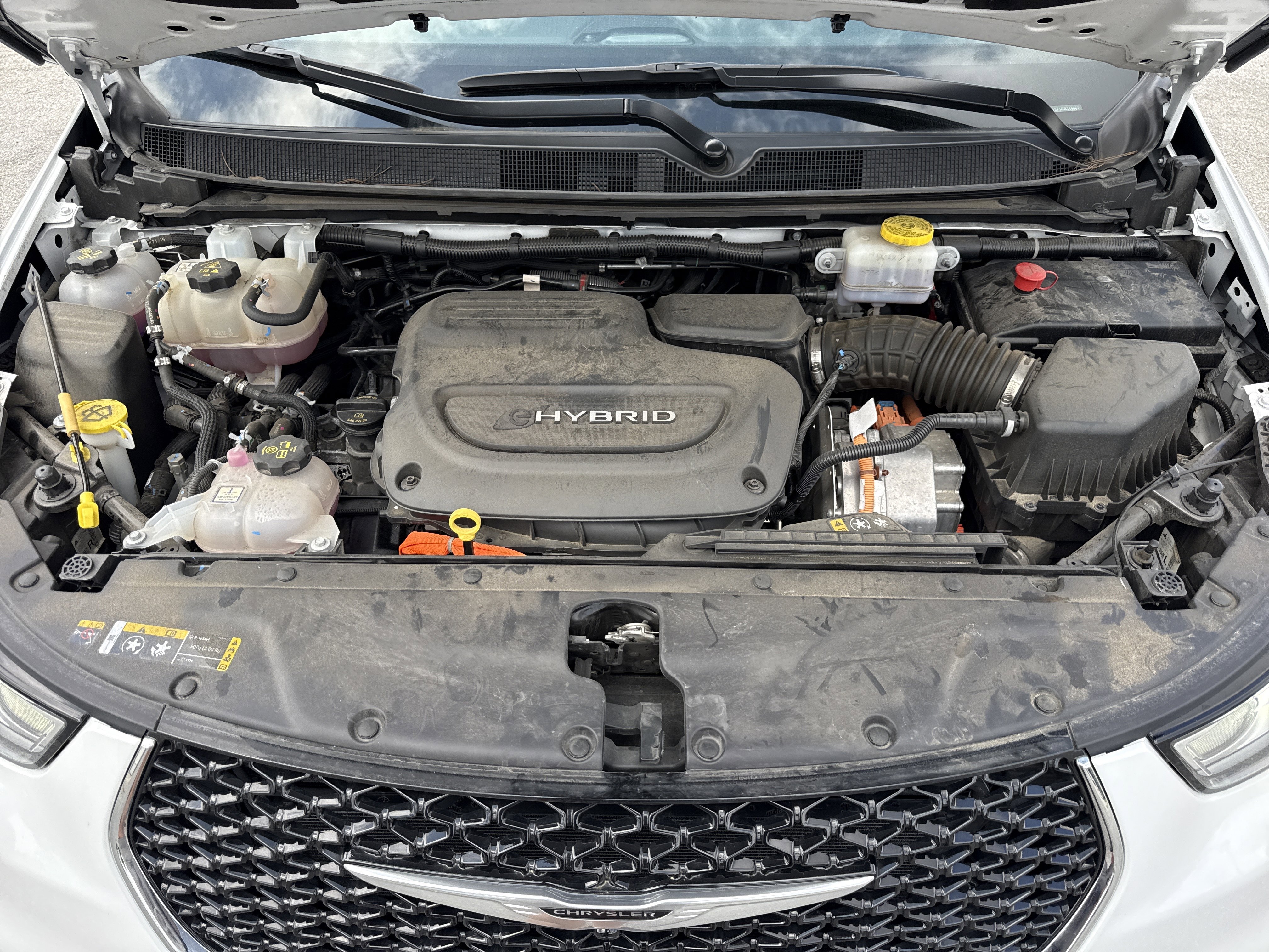 Used 2024 Chrysler Pacifica Select image 40