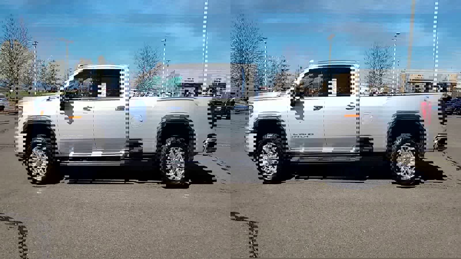 Used 2022 GMC Sierra 3500 Denali w/ Technology Package image 5