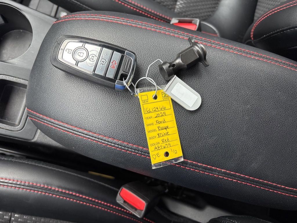 Certified 2024 Ford Escape ST-Line Select w/ Tech Pack #2 image 12