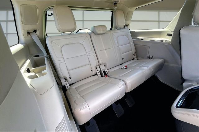 Used 2020 Lincoln Navigator Reserve w/ Equipment Group 208A Reserve AWD/4WD image 28