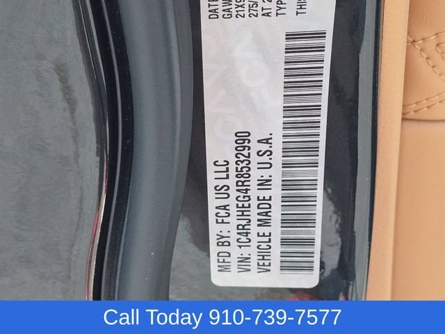 Used 2024 Jeep Grand Cherokee Summit AWD/4WD image 42