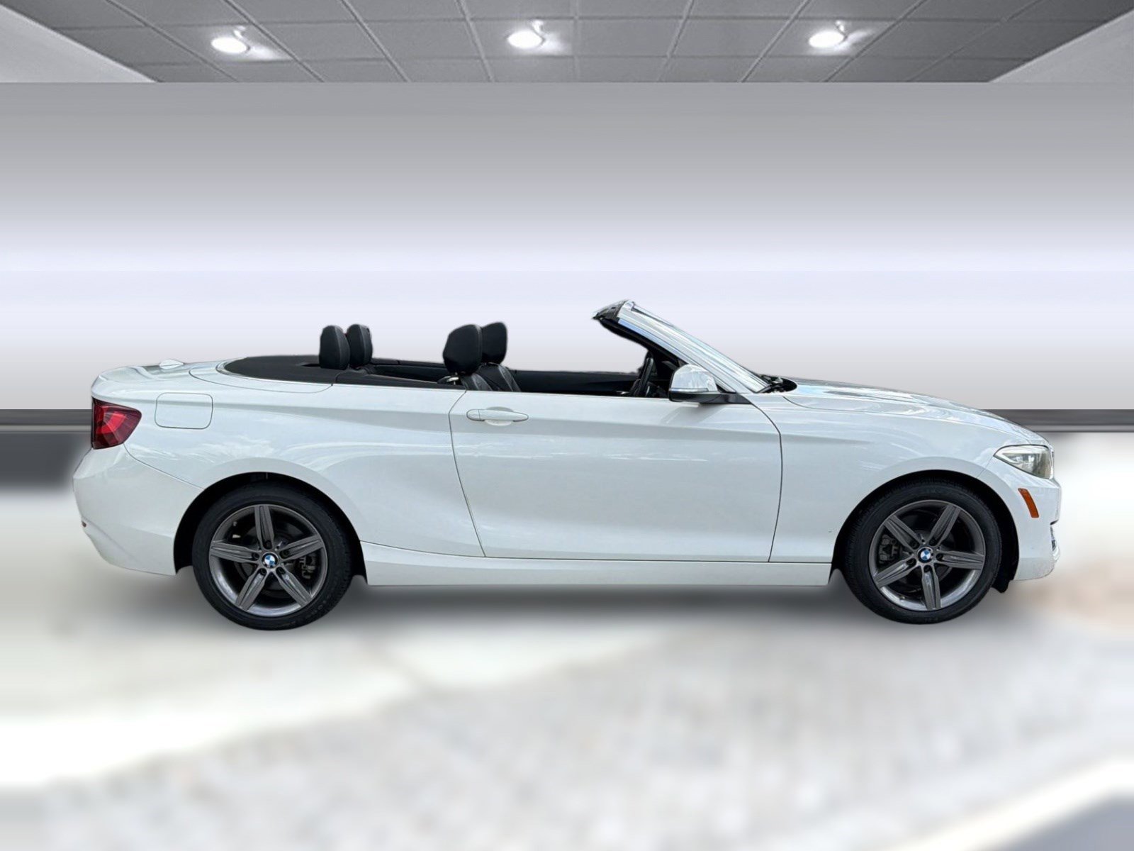 Used 2017 BMW 230i Convertible RWD image 8