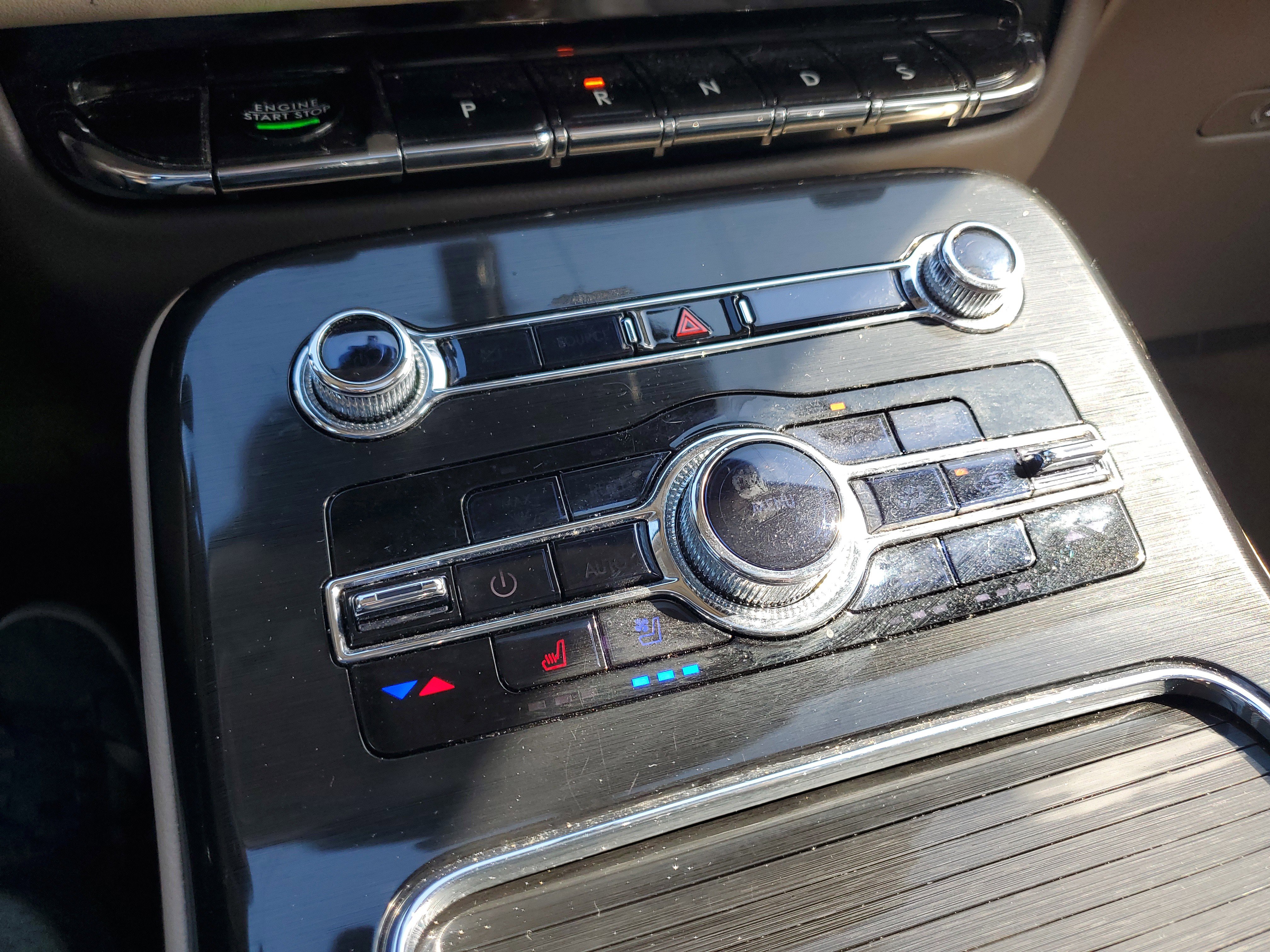 Certified 2022 Lincoln Nautilus Reserve image 24