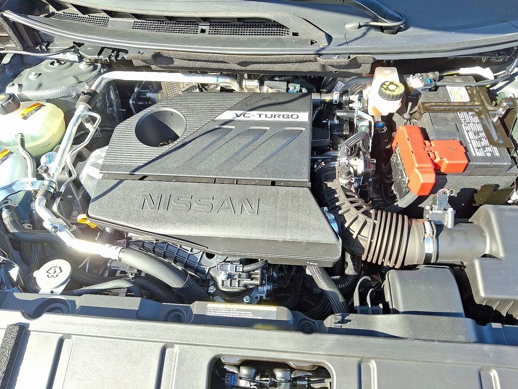 Used 2025 Nissan Rogue SV image 28