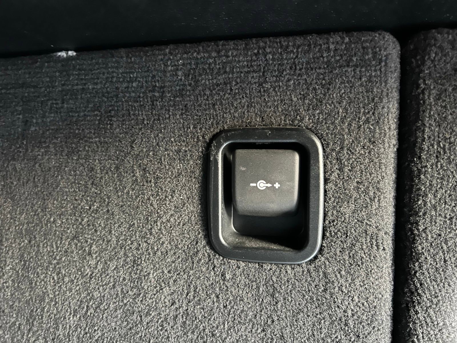 Used 2019 BMW X6 sDrive35i w/ Premium Package image 24