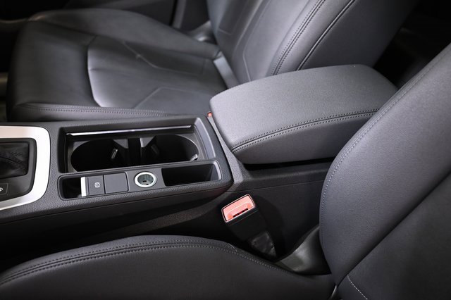 Used 2024 Audi Q3 2.0T Premium image 24