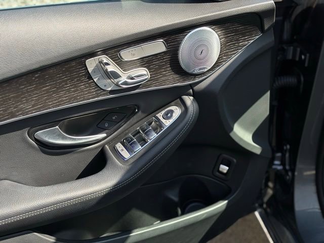 Used 2021 Mercedes-Benz C 300 4MATIC Sedan image 21