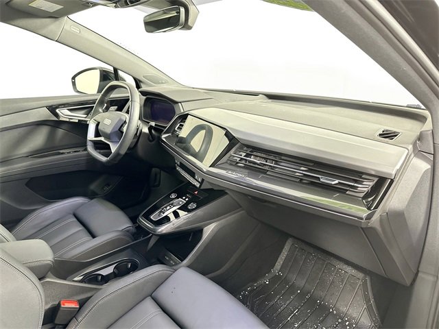 Used 2022 Audi Q4 e-tron Prestige image 30