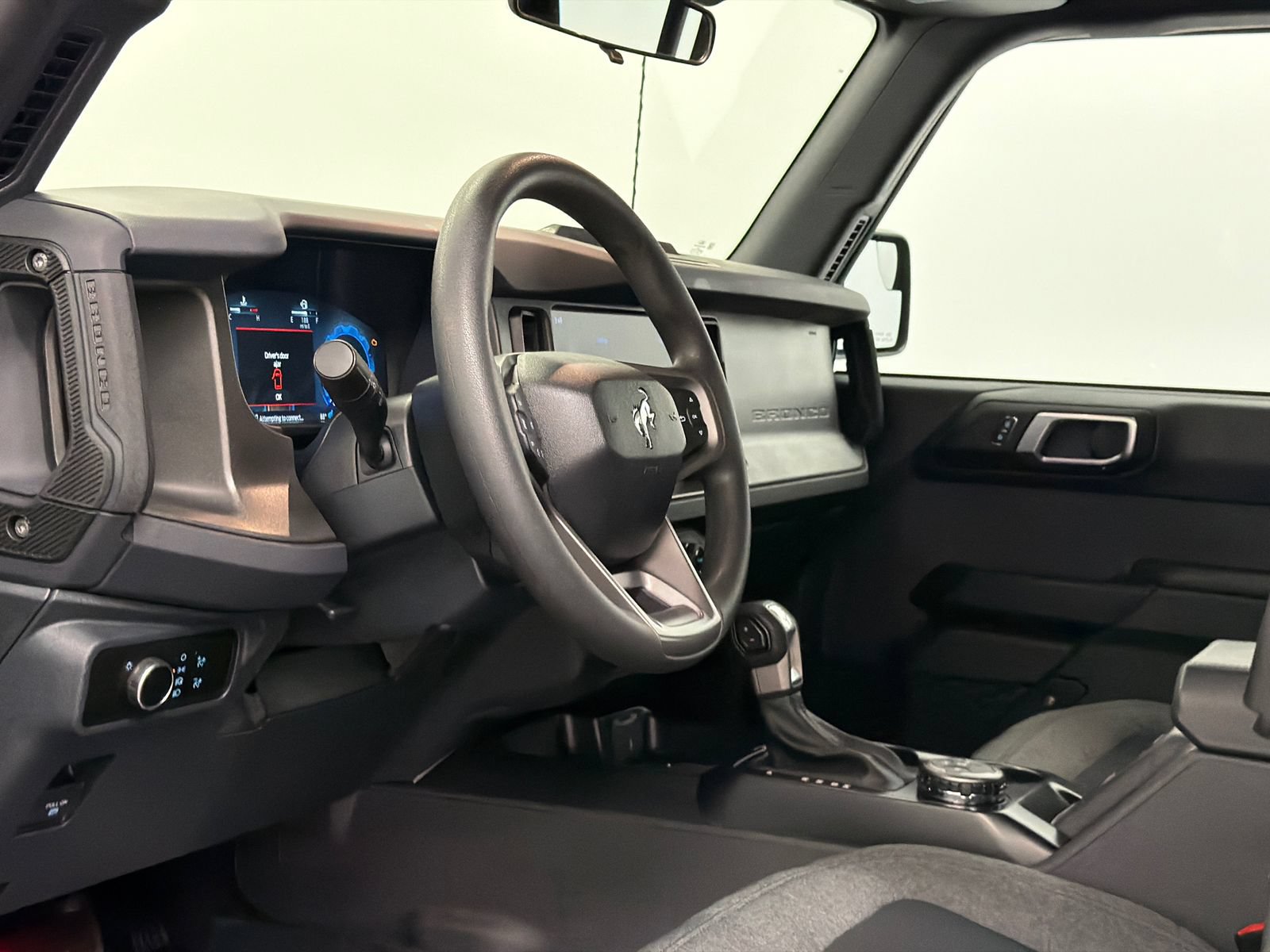 Used 2025 Ford Bronco 4-Door AWD/4WD image 14