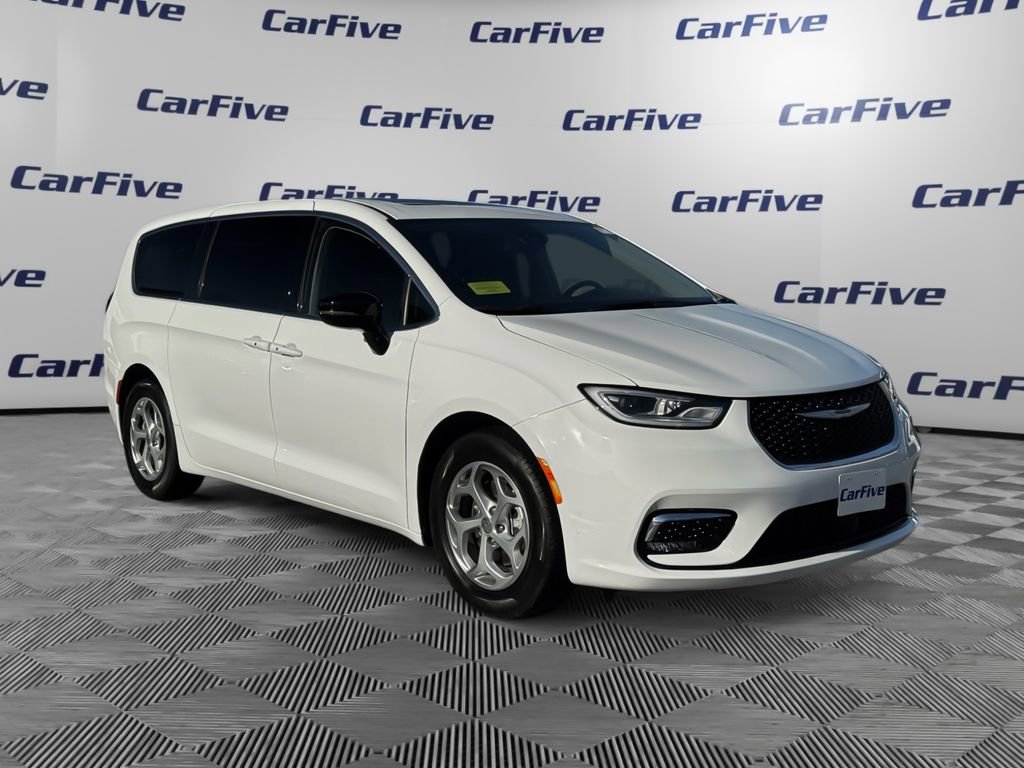 Used 2024 Chrysler Pacifica Limited image 8