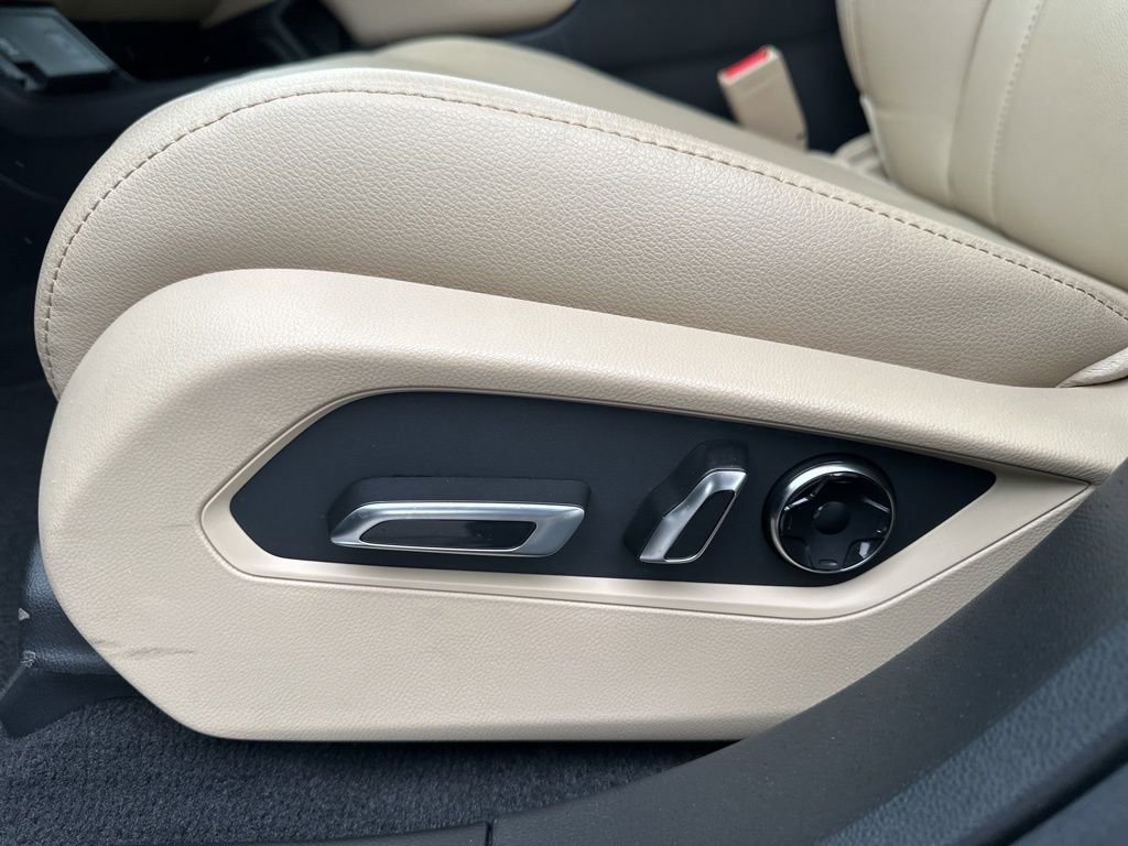 Used 2024 Acura RDX SH-AWD image 19