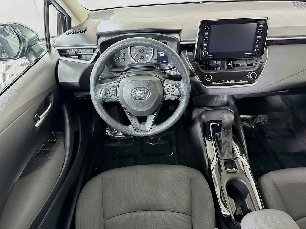 Certified 2021 Toyota Corolla LE FWD image 4