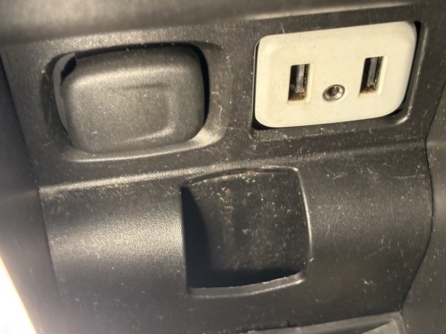 Used 2017 Chevrolet Impala LT image 25