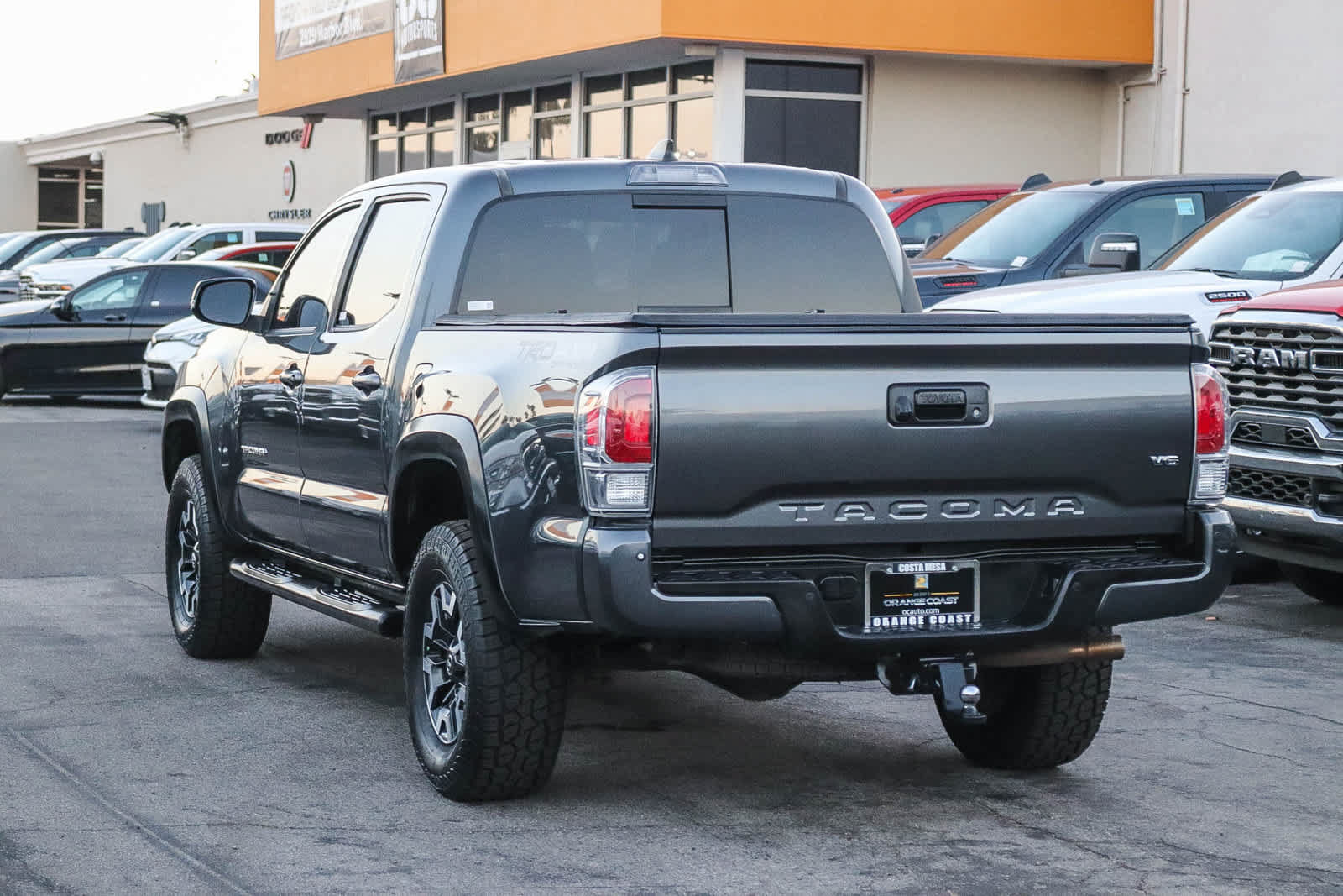 Used 2020 Toyota Tacoma TRD Off-Road w/ Technology Package AWD/4WD image 6