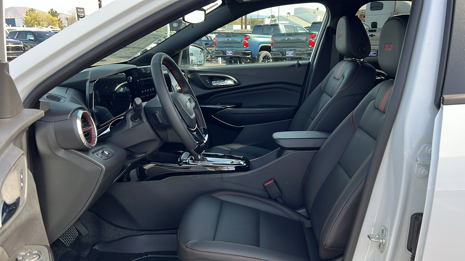 New 2026 Chevrolet Trax RS w/ Driver Confidence Package FWD image 29