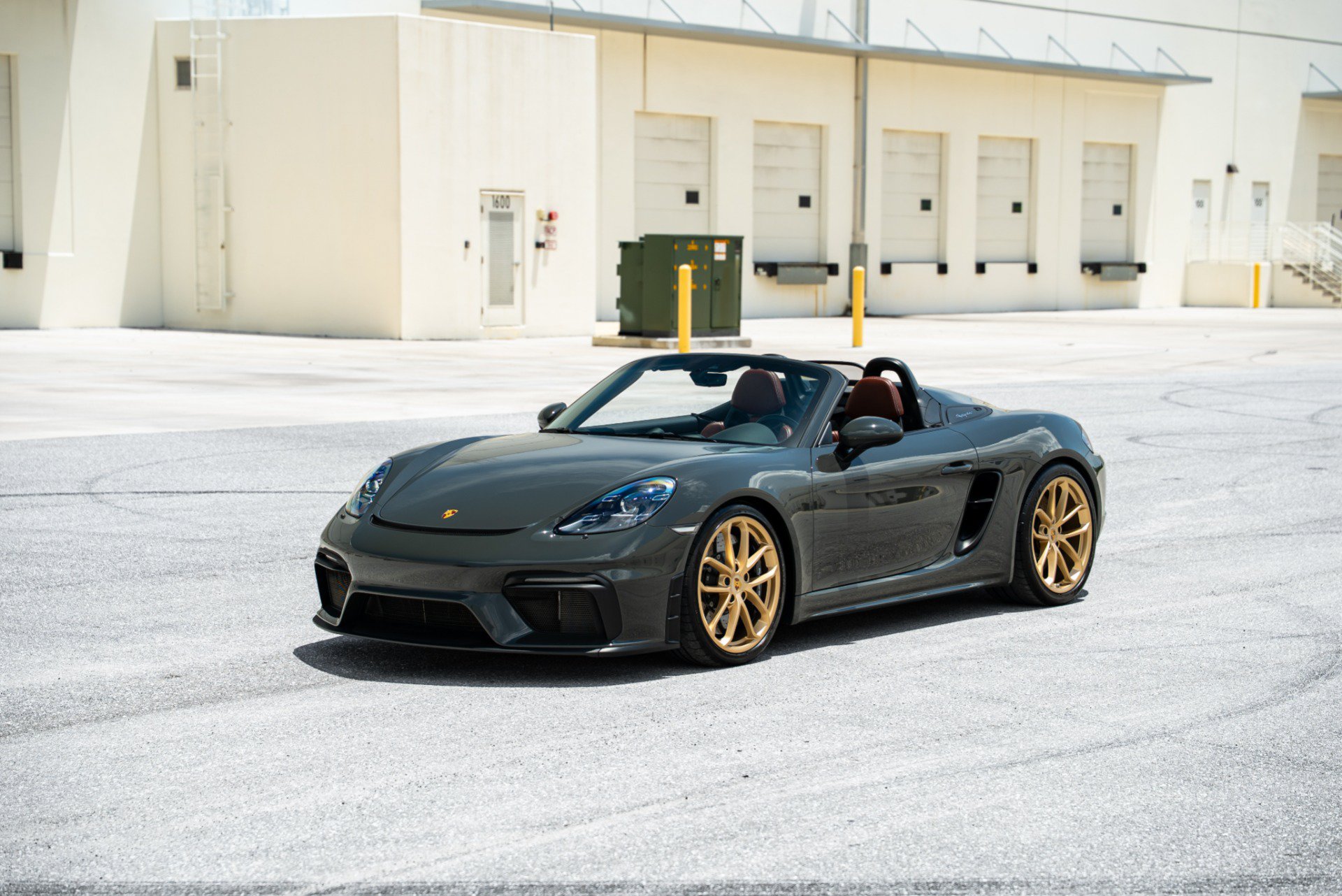 Used 2023 Porsche 718 Boxster Spyder RWD image 2