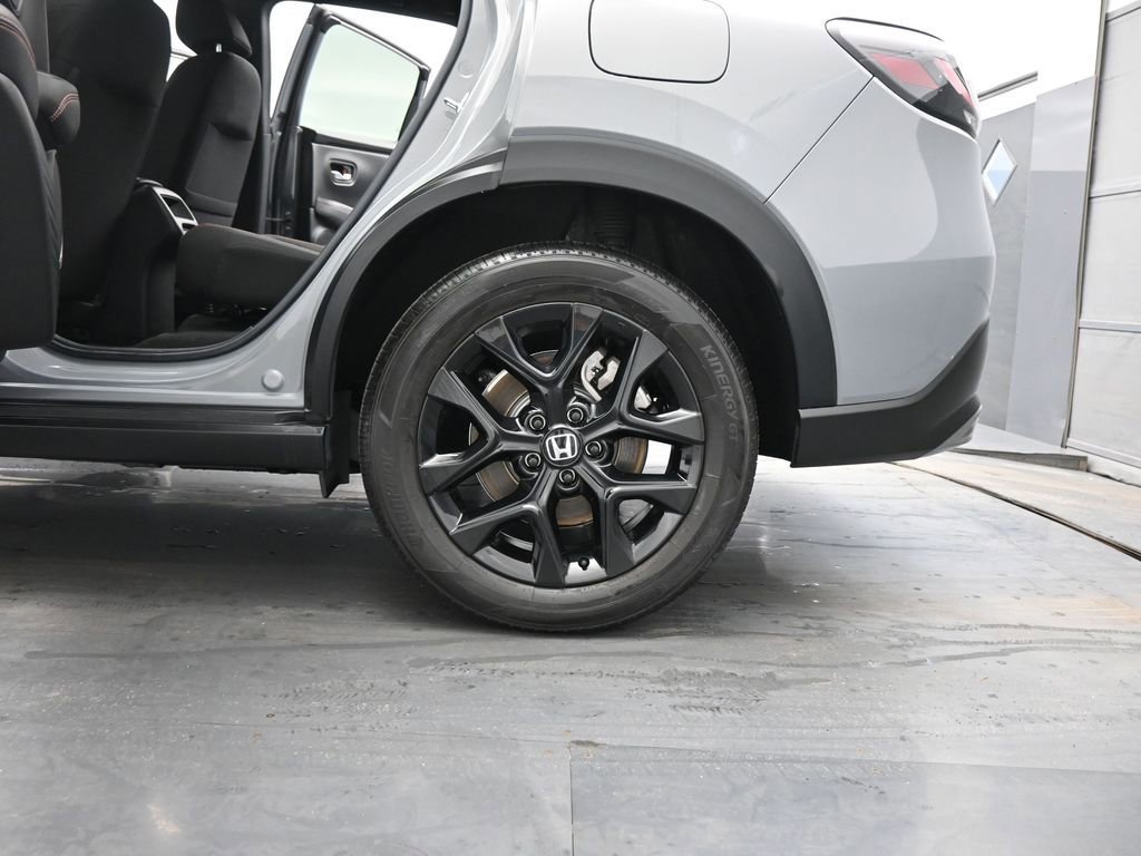 Used 2024 Honda HR-V Sport image 18