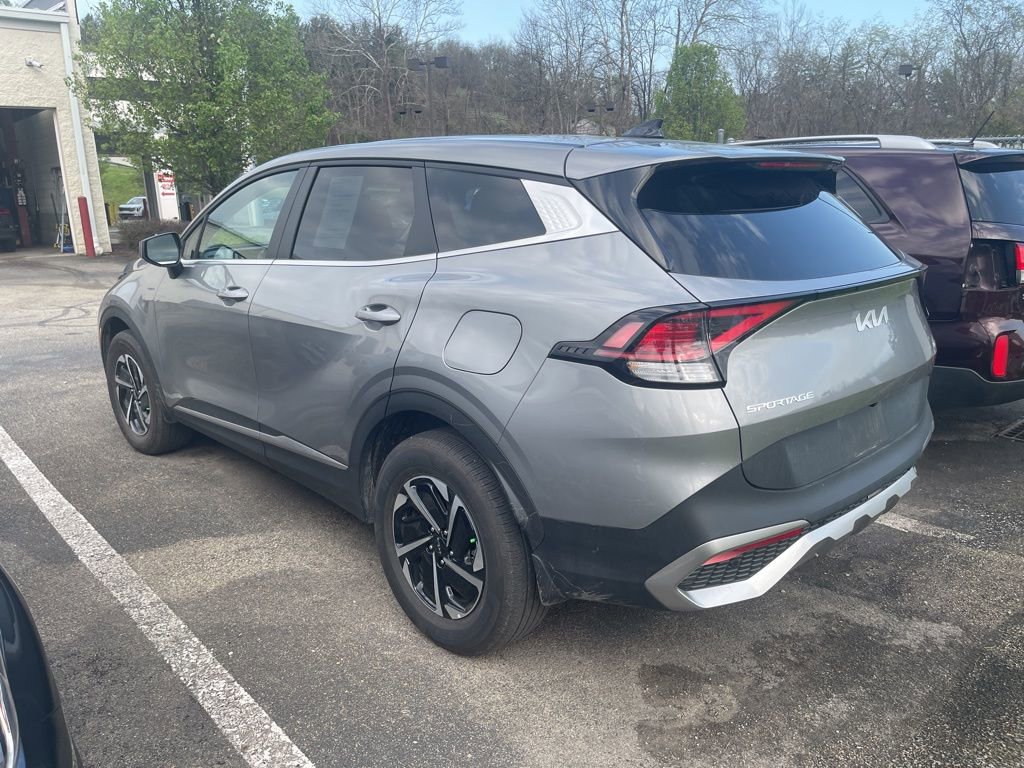 Certified 2023 Kia Sportage LX image 3