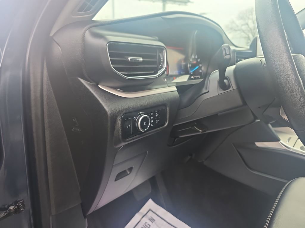 Certified 2024 Ford Explorer XLT w/ Equipment Group 202A AWD/4WD image 21