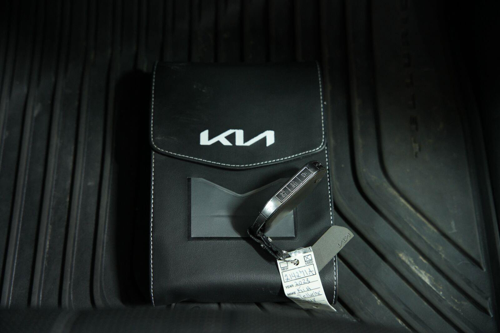 Used 2023 Kia Telluride SX AWD/4WD image 20