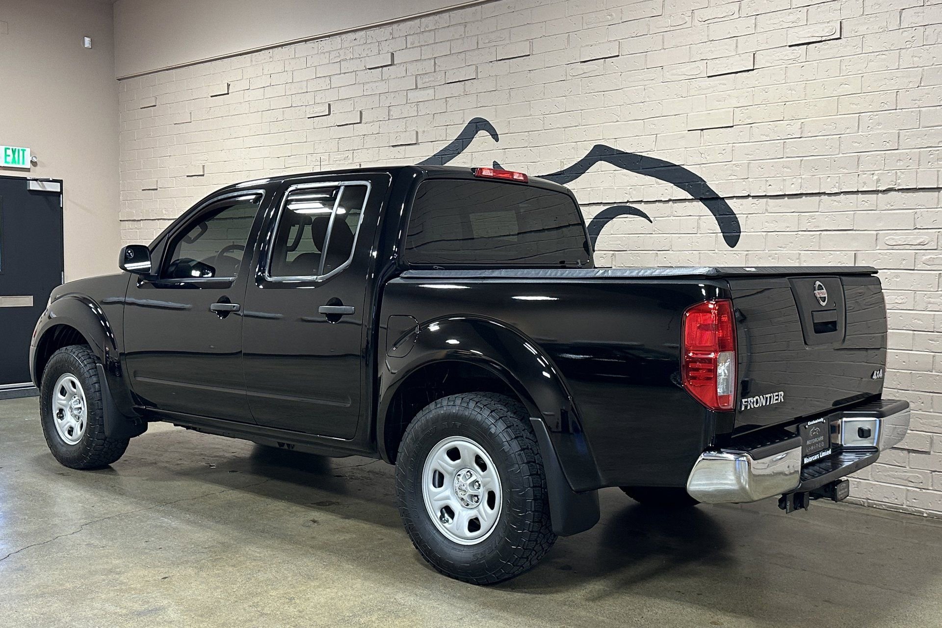 Used 2012 Nissan Frontier S image 8