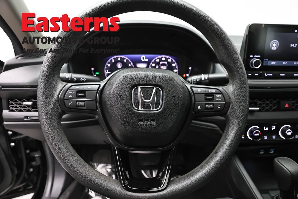 Used 2025 Honda Accord SE image 10