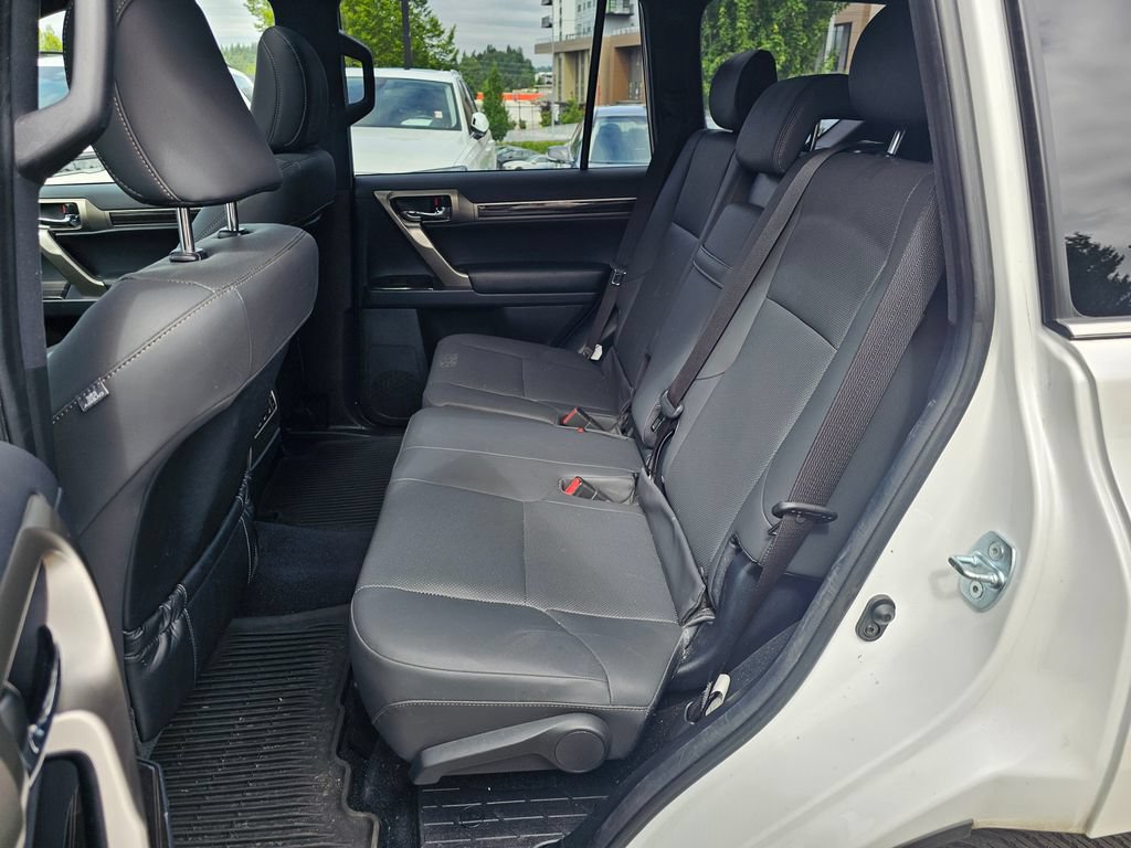 Used 2021 Lexus GX 460 Premium w/ Premium Package AWD/4WD image 23