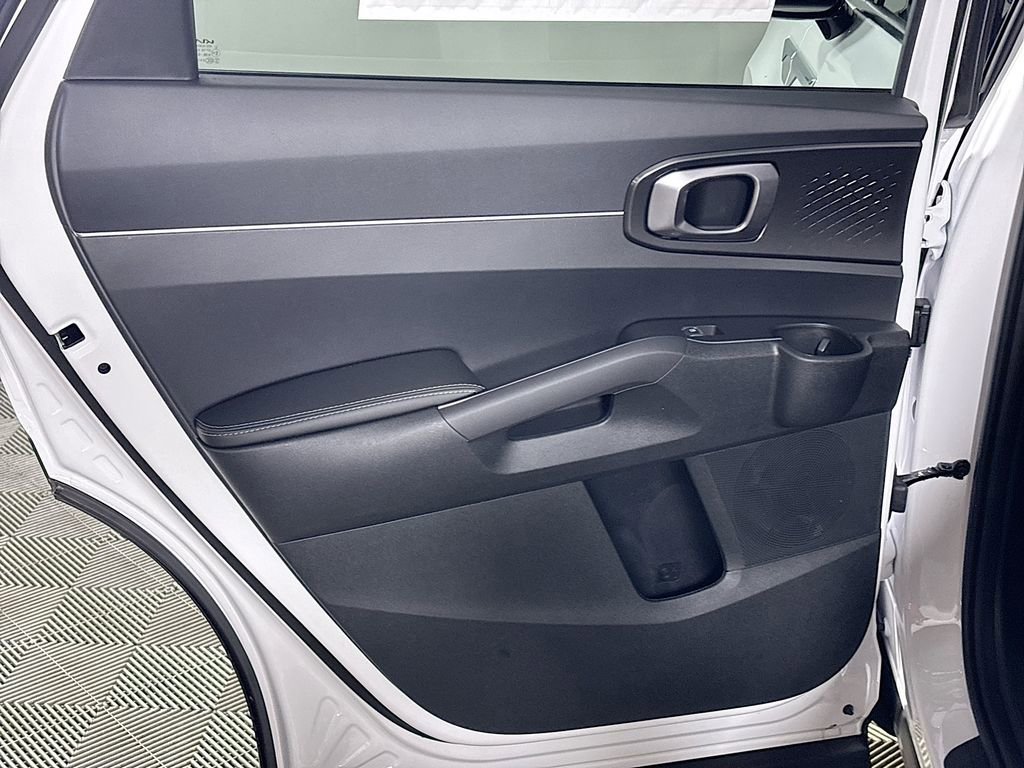 New 2026 Kia Sorento S image 18