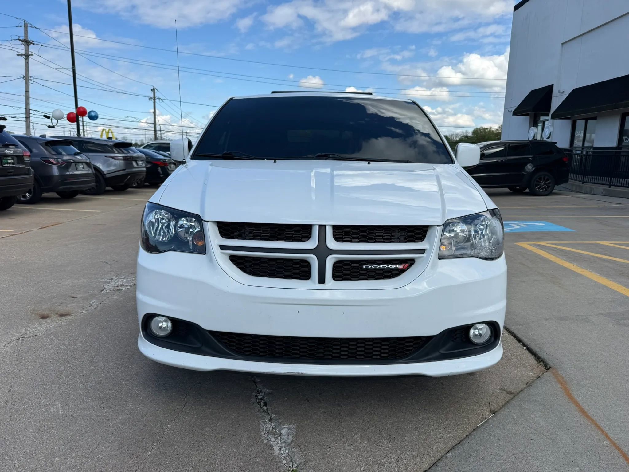 Used 2019 Dodge Grand Caravan GT FWD image 4