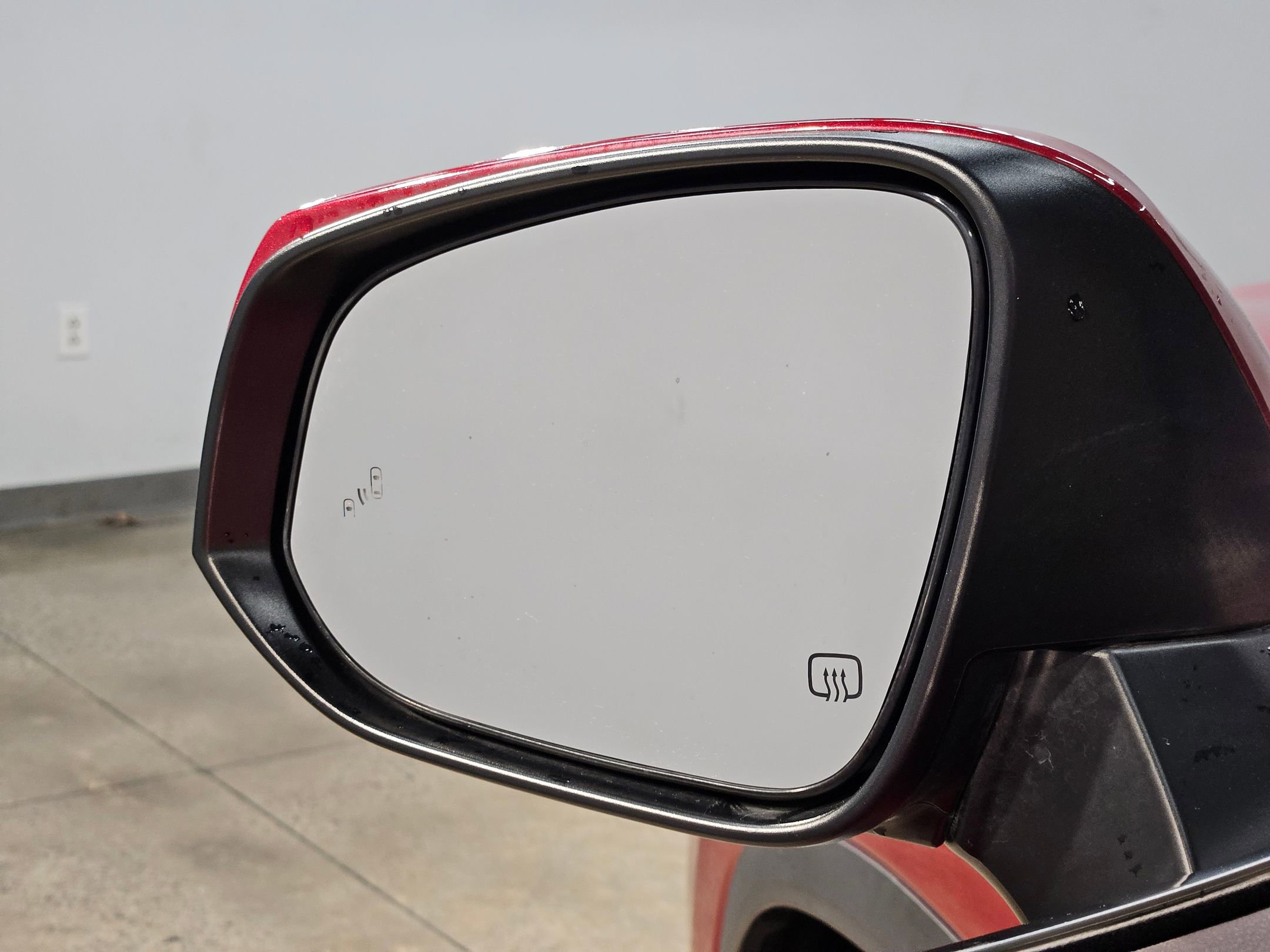 Used 2020 Toyota Highlander Limited image 22