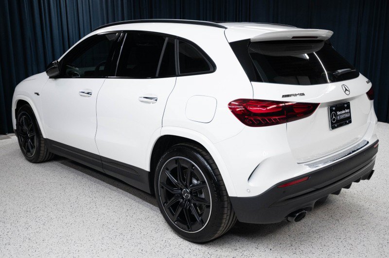 New 2026 Mercedes-Benz GLA 35 AMG 4MATIC image 7