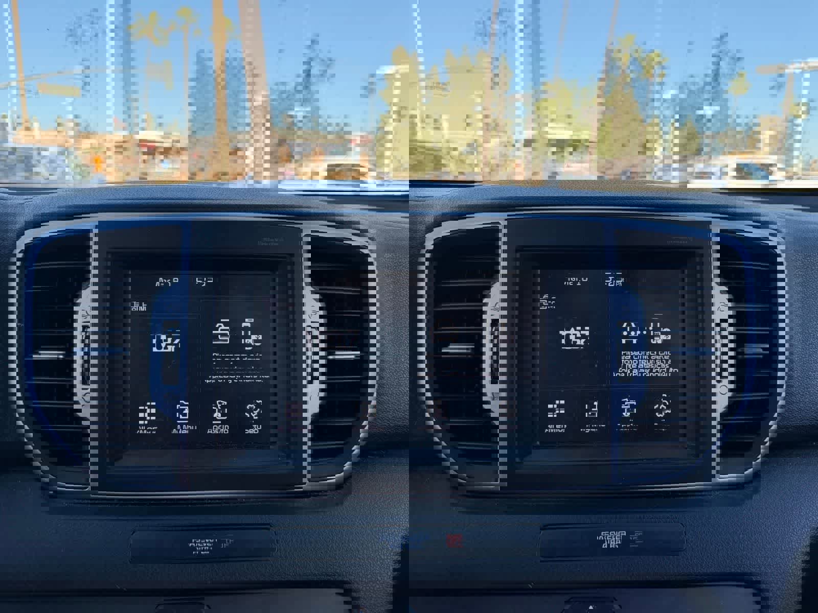 Used 2017 Kia Sportage EX w/ EX Premium Package image 13